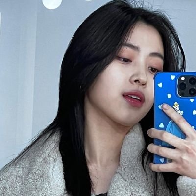 RYUJ1NSTAR's profile picture. you have a cute smile but don't think it's better than ryujin's.