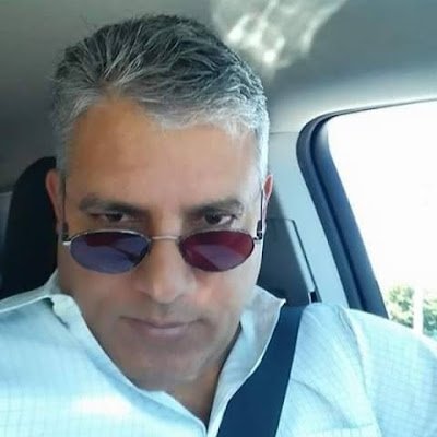 JuanRiv90541208's profile picture. 