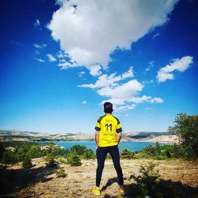 fat1hkeless's profile picture. Let me be me..
Kötü insanları tanıma senesi . ✍