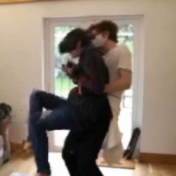 unfbeeduo's profile picture. little sibling who’s gay and has bad memory starting count:937 1 admin she/they/he :D