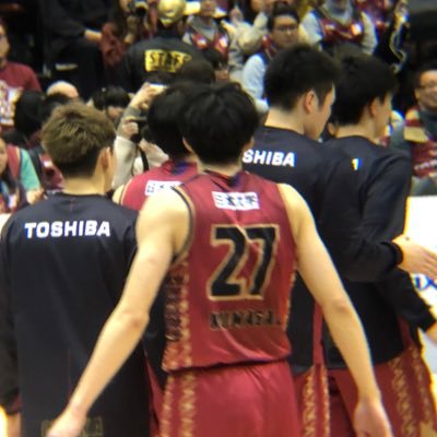 🏀バスケ垢🏀 #川崎ブレイブサンダース⚡️箱推し⚡️ 現在推し探し中 #1のタオルは購入済⚡️基本ひとり観戦。ホーム戦は9割型とどろいてます。#A千葉 #27熊谷尚也 選手は永久に推し🐻#京都ハンナリーズ #35ジョーダン・ヒース 選手は我らの世代の誇るべき壁👨🏾🦱