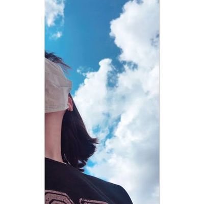 AyeshaDarrr's profile picture. finding,
            Jis kay aanay saay mukammal ho gahi thi Zindagi