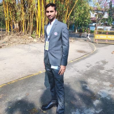 Mirtunjay2001's profile picture. Lives in Gopalganj (Bihar)
   B. Tech~24👨‍🎓 
        Electrical⚡TU(Assam) 
             Nature's 🌿🍃 lovers😍