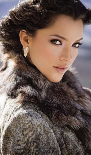 Hey tweetos !, It's finally ,This Site is for fans from all over the WORLD!!, who ADORE! Sara Maldonado !! especially here in the State of Utah ! enjoy!:)