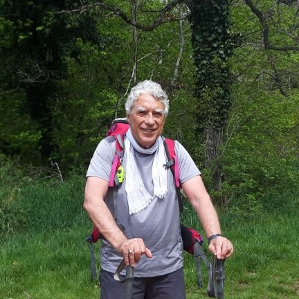 Champion081953's profile picture. Physicien et comédien