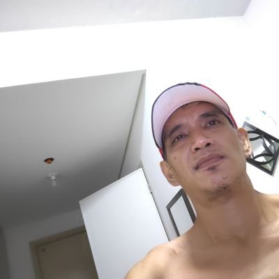 editha_ulep's profile picture. I'm single! My style bad but gentleman.    I'm artist!?...