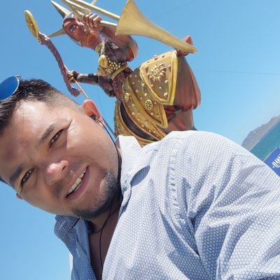 guiadepozos's profile picture. No intentes comprenderme por qué yo tampoco me comprendo