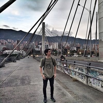 DavidLlamasM's profile picture. 