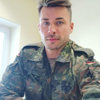 JamesNi17983775's profile picture. 