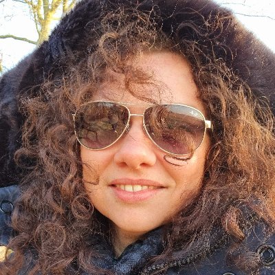 SusannSchwozer's profile picture. #girlswhogame | music lover | capturing emotions| innovative | different | out of the box