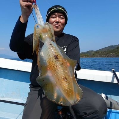 熊本の釣りバカです🎵よろしく😉👍🎶
主に天草周辺を、徘徊してます🎵
1に安全🎶2にマナー🎶3はなんとやらの何とかで🎵ってね🎵釣りバカさん、釣り変態さん釣り初心者さんと縁をひろげて行きたいです🎵釣りを盛り上げていきましょう🎵