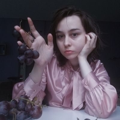 spatnice's profile picture. the necklace is made of no