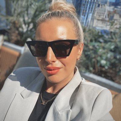Midsize fashion & body acceptance. Mostly found on IG & TT. https://t.co/SQqauHiHvp and https://t.co/uMCHtNJAPZ