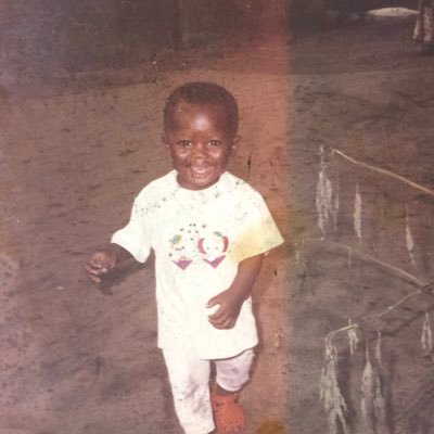 bryanjaspe_mola's profile picture. •Littérature 📖 •Communicateur visuel 💻📸🎞 •JW ⛪️•CEO Memorymaker