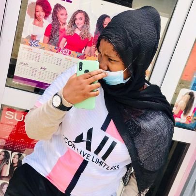 EvaThiam15's profile picture. 