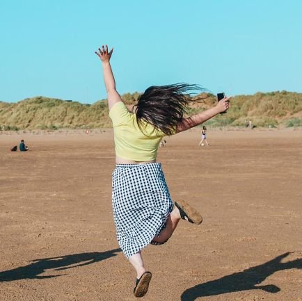 rosaa_leaah's profile picture. PhD student @uniofbrighton (all views are my own). BLM/pro-abortion resources in pinned tweet. get vaccinated. abolish the monarchy. slava Ukraini 🇺🇦