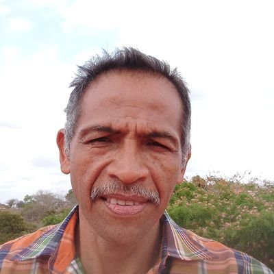 tsu en administracion de empresas, productor agropecuario, viviendo en tucupido edo guarico