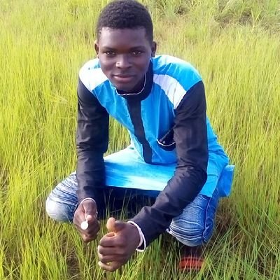 Écrivain étudiant chercheur burkinabè