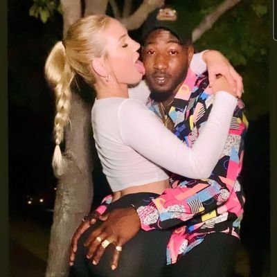 🔞I love being a #Hotwife👰 #interracialcouplegoals 🥂🥂
proudest #mommy of lovely black babies 👶🏾👶🏾 content creator 📸 Making fantasies in reality💄