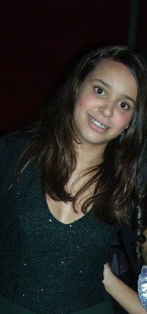 ''A arte de viver depende da sua capacidade de sonhar por isso viva somente o presente, aproveite cada instante e não deixe q a felicidade passe''