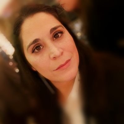 ¿Quién sabe si quizá todo el amor mío no fue más que un engaño de los sentidos, de la fantasía?
Fiodor M. Dostoievski
