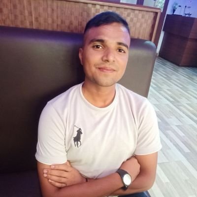 DhruvChandraYa1's profile picture. 