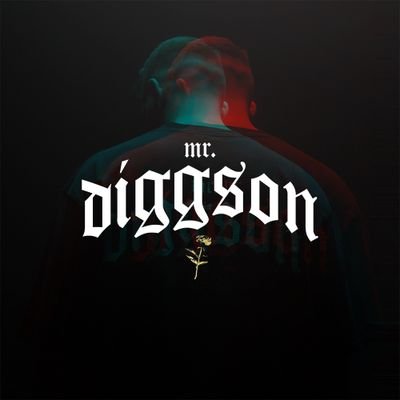 ymika187's profile picture. 