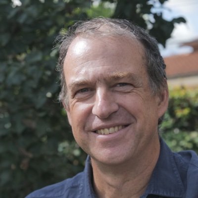 Director of Science Éducation and Mediation @universcience, former director of @AssoTraces and @ESPGG, currently