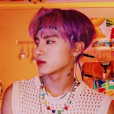 chuuquei's profile picture. to all LOOΠΔs around the world