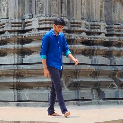 svivek_03's profile picture.