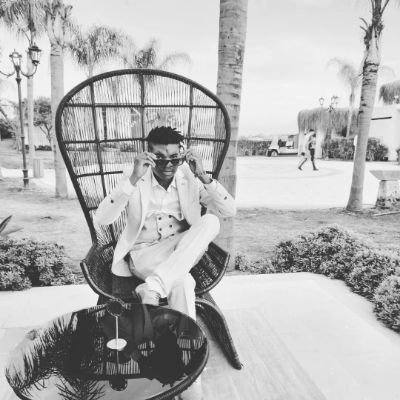 Cool Cap♑|Guitarist🎸|M'bhemi🌿
IG:JustAubrey_za