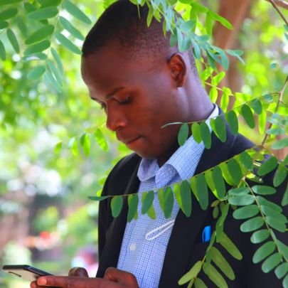 Isackfavoured's profile picture. Journalist💫
photographer 📸
News presenter🎙️💫
Video editor 🎞️🎥
writer (articles)📝