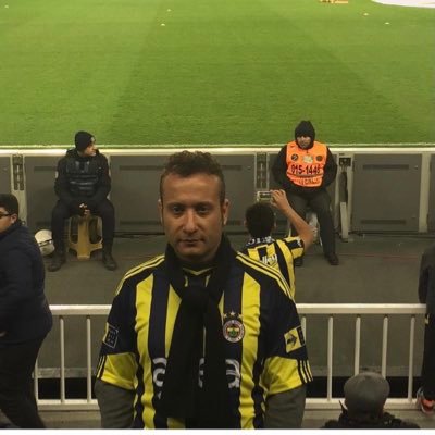 Fenerbahçeli tiroid cerrahi uzmanı