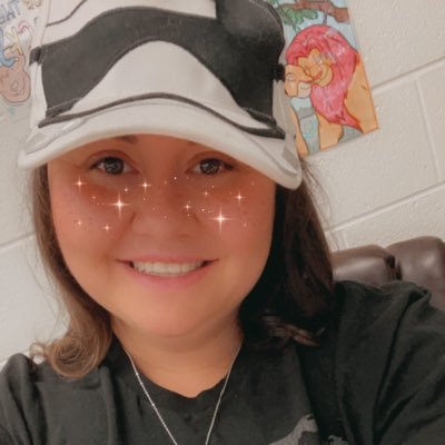 teacher. boy mom. lover of my husband and all things disney. 👑