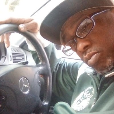 DeonNeal19's profile picture. 50yr old hardworking man who loves women who wear clothes. And I will never give money to strangers on the internet. Find another one.