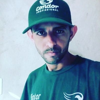 empreendedor 😎😎😎
 pintura imobiliaria 🏠🏠🏠
Especialistar em cimento queimado, verniz, tintas e muito mais pra você🏠🎨👍  contato: 27 997562890
Vitória es.
