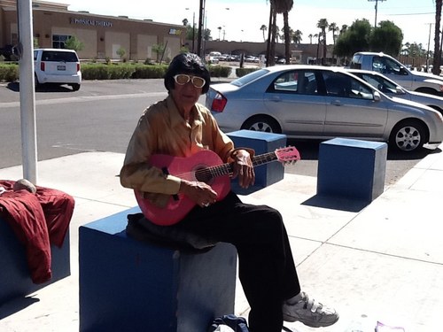 aldonepinky's profile picture. 