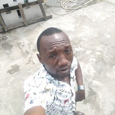 Je suis un Homme qui ne perds, soit je gagne, soit j'apprends. ELCHAPO un homme qui trouvent les solutions à ses problèmes et Merci beaucoup pour tous les biens