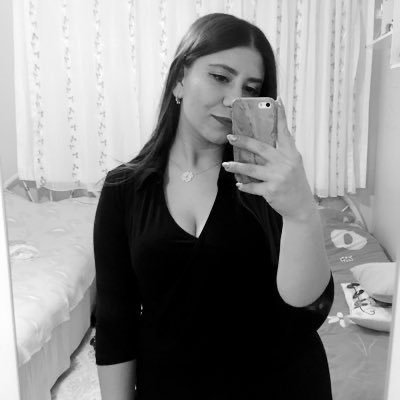 yesimerdemirr's profile picture. 