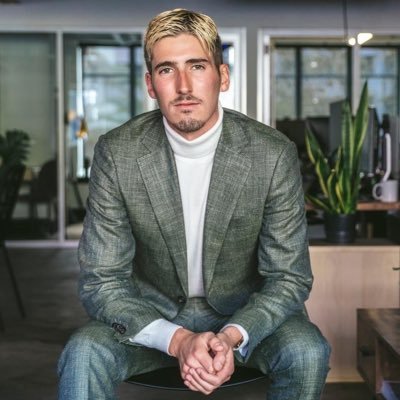 @AaronJNosbisch