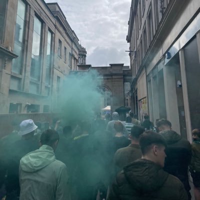 Ayr is Green & White.