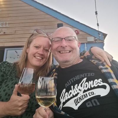 whatawaste9999's profile picture. 