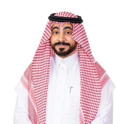 أمنيتي أن أكمل دراستي خارج المملكة في الادارة العامه ، زوجتي وابنائي هم مصدر إلهامي #الهلال_السعودي ومن غيره خطف قلبي