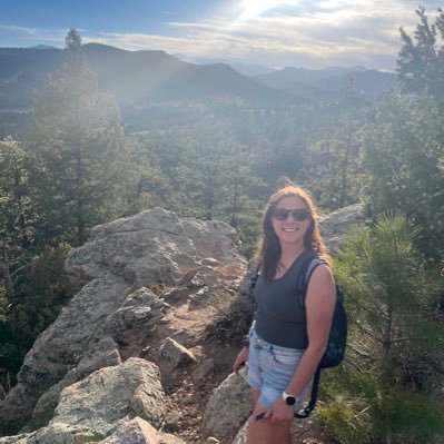 jennyalvaro's profile picture. Probably in the mountains 𓃰