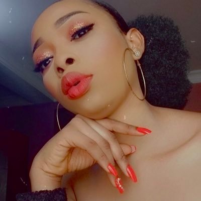Faderera Sharon IG @simplysharon__ Social Media Manager, Customer Service Representative, Website Content Manager, Bsc. Telecommunication Science
