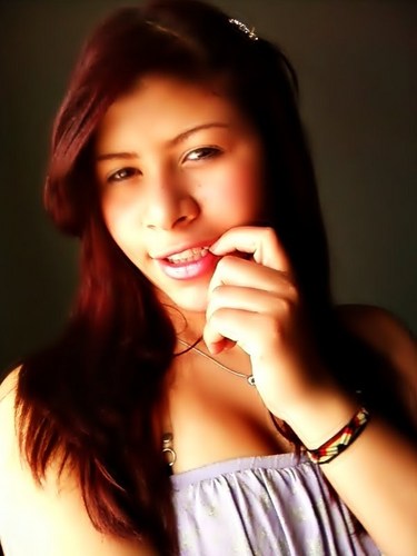 Libriana ♎ , solteira,17 anos, mt amiga , adoro bagunça,Odeio falsidade & mentira. ah quer saber mais seegue aee