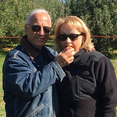 Pammyjanec's profile picture. Young at heart, smart & good looking 😉
