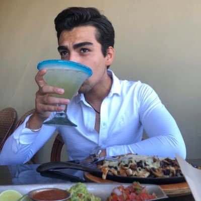 DiegoAztur's profile picture. 