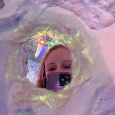 ajensentweets's profile picture. manage artists - love music #blacklivesmatter  Eli 💜