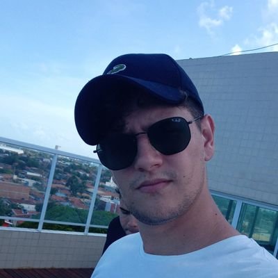 Aqui você, com toda certeza, encontrará muita reclamação.
Perfil criado com o intuito de falar mal do povo da minha faculdade e reclamar ☺️
